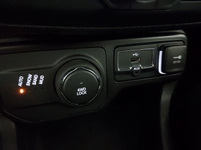 2023 Jeep Renegade - Photo 19