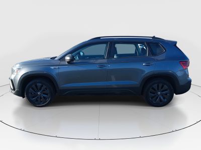 2024 Volkswagen Taos - Photo 4
