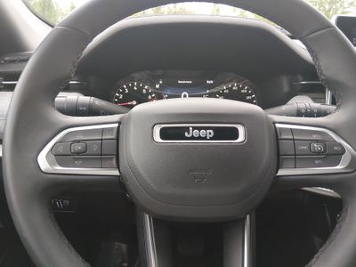 2024 Jeep Compass - Photo 13
