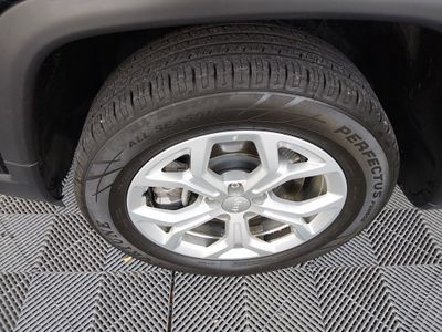 2024 Jeep Compass - Photo 10