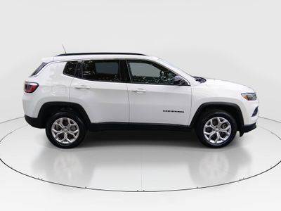 2024 Jeep Compass - Photo 8