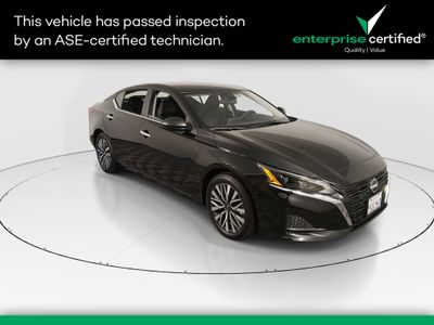2025 Nissan Altima - Photo 1