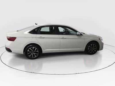 2024 Volkswagen Jetta - Photo 8