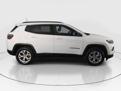 2024 Jeep Compass - Photo 8