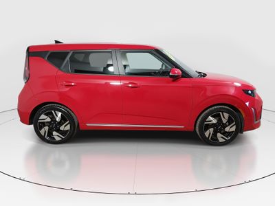 2023 Kia Soul — photo 8 view