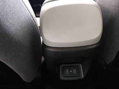 2024 Hyundai Elantra - Photo 21