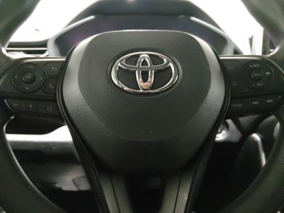2025 Toyota RAV4 - Photo 12