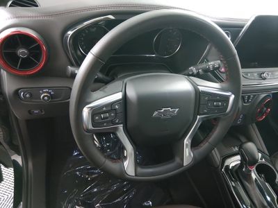 2025 Chevrolet Blazer - Photo 12