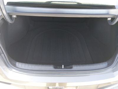 2025 Hyundai Elantra — photo 11 view