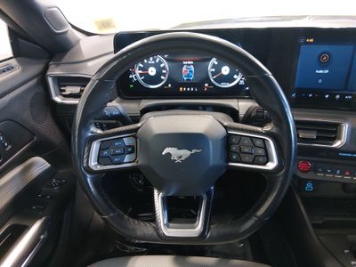 2024 Ford Mustang - Photo 12
