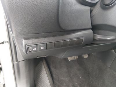 2025 Toyota Corolla - Photo 13