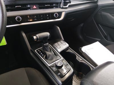 2025 Kia Sportage — photo 20 view