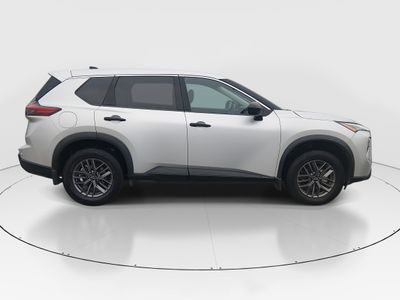 2024 Nissan Rogue - Photo 8