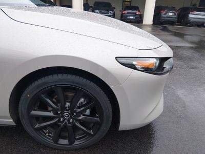 2024 Mazda Mazda3 Hatchback - Photo 10