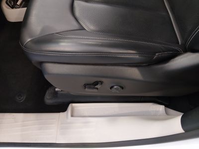 2023 Chrysler Pacifica — photo 21 view