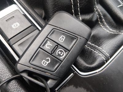2024 Volkswagen Taos - Photo 15