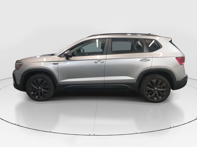 2024 Volkswagen Taos - Photo 4