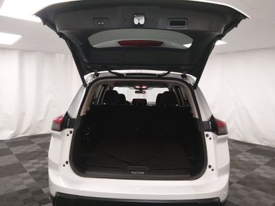 2024 Nissan Rogue - Photo 11