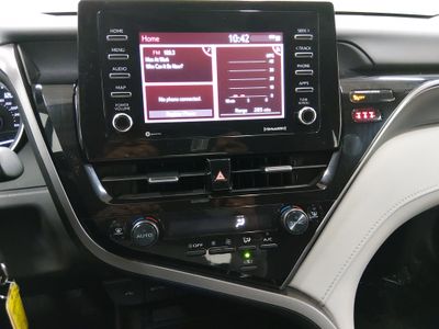 2024 Toyota Camry - Photo 13