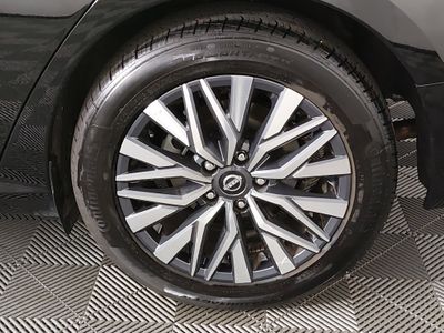 2025 Nissan Altima - Photo 10
