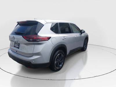 2025 Nissan Rogue - Photo 7