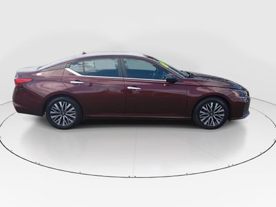 2024 Nissan Altima - Photo 8