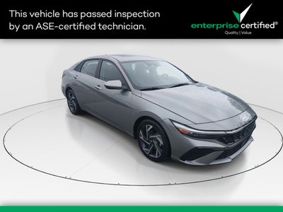 2025 Hyundai Elantra - Photo 1