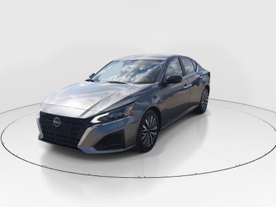 2025 Nissan Altima - Photo 3