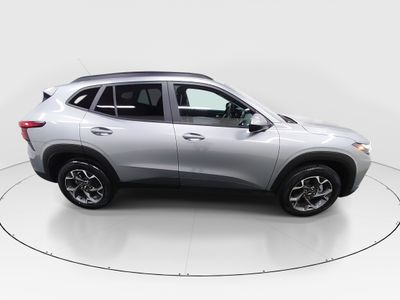 2024 Chevrolet Trax - Photo 8