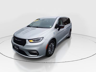 2024 Chrysler Pacifica - Photo 3