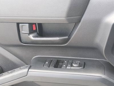 2025 Toyota Tacoma 2WD - Photo 17