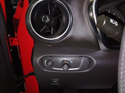 2025 Chevrolet Blazer - Photo 13