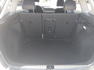 2024 Volkswagen Taos - Photo 11