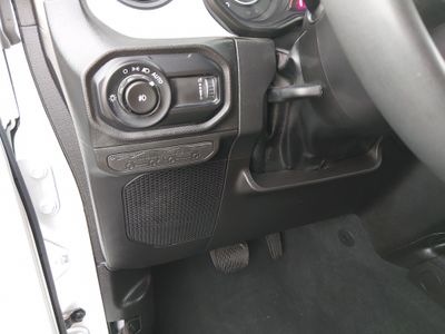 2024 Jeep Wrangler - Photo 13