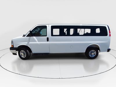 2025 Chevrolet Express 15 Passenger - Photo 4