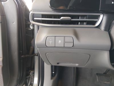 2024 Hyundai Elantra - Photo 13