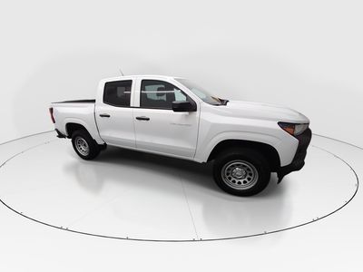 2024 Chevrolet Colorado — photo 8 view