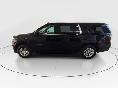 2024 Chevrolet Suburban - Photo 4