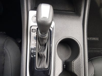 2025 Nissan Altima - Photo 16