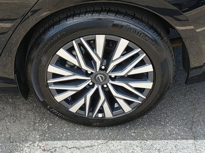 2025 Nissan Altima - Photo 10