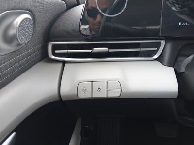2024 Hyundai Elantra - Photo 13