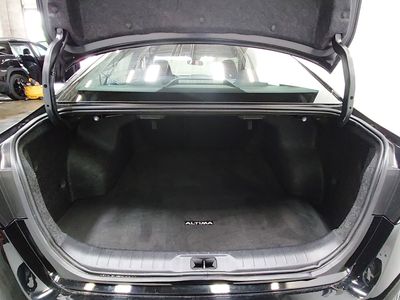 2025 Nissan Altima - Photo 11