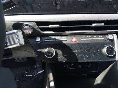 2025 Hyundai Sonata - Photo 13