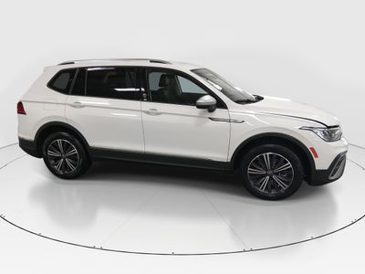 2024 Volkswagen Tiguan - Photo 8