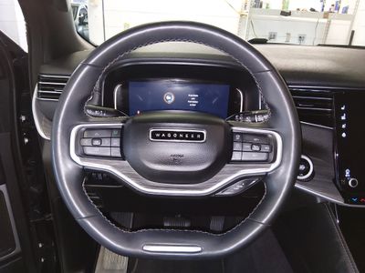 2024 Jeep Wagoneer - Photo 12