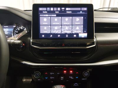 2023 Jeep Compass - Photo 17