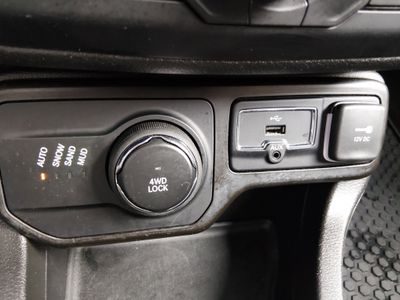 2023 Jeep Renegade - Photo 19