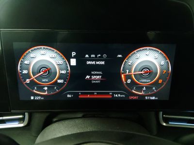 2024 Hyundai Elantra - Photo 19