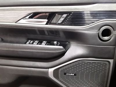 2024 Jeep Wagoneer - Photo 23