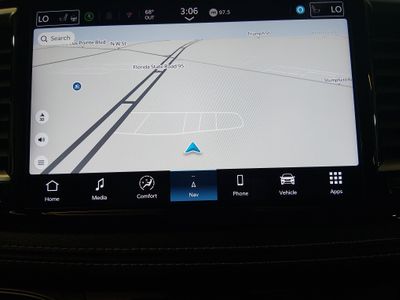 2024 Chrysler Pacifica — photo 16 view